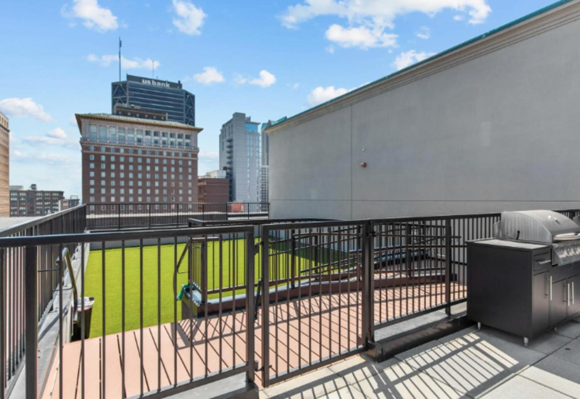 Six Cord Apartments By Barsala Saint Louis Exterior foto